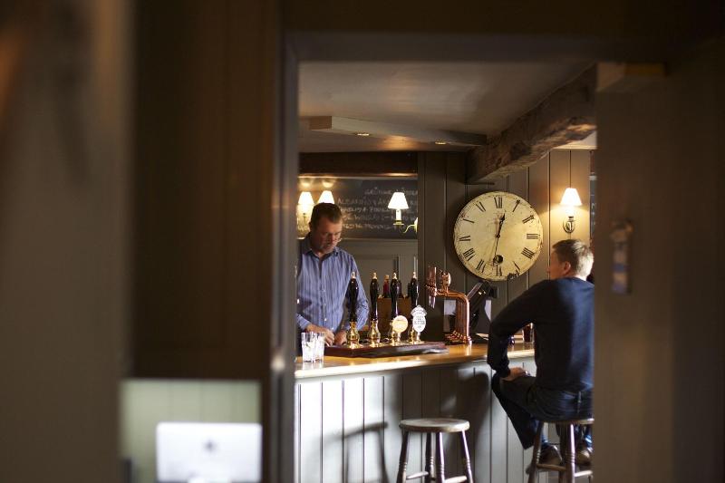The Kings Arms - Bar