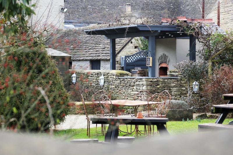 The Kings Arms - Genel