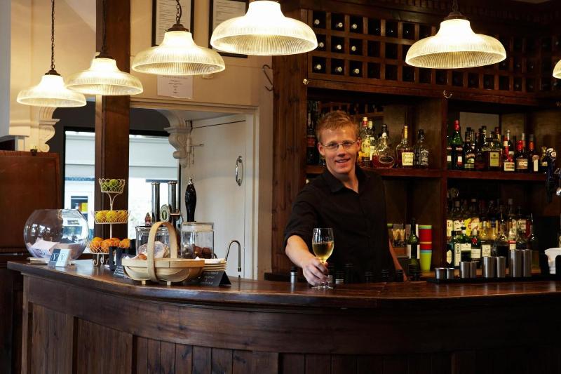 The Victoria - Bar