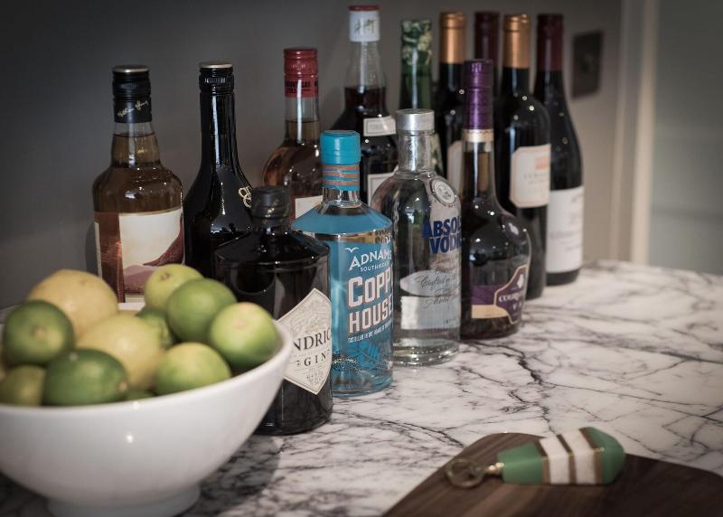 The White House - Bar