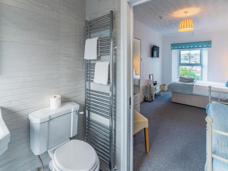 Highcliffe Hotel - Oda