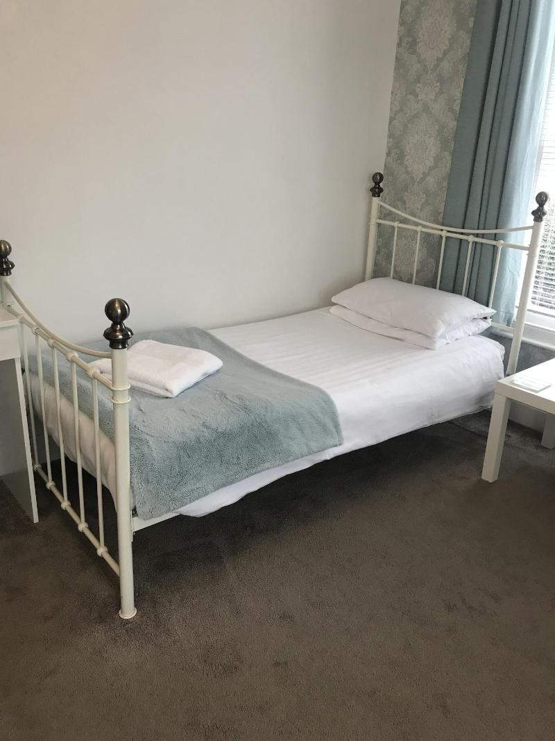 Highcliffe Hotel - Oda
