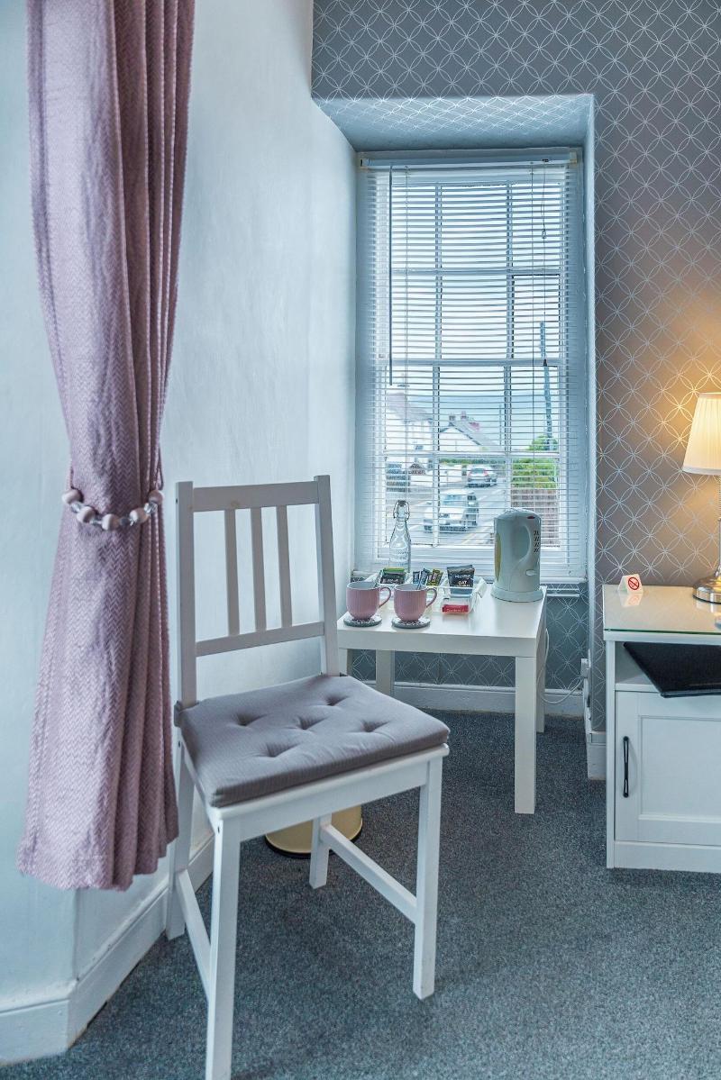 Highcliffe Hotel - Oda
