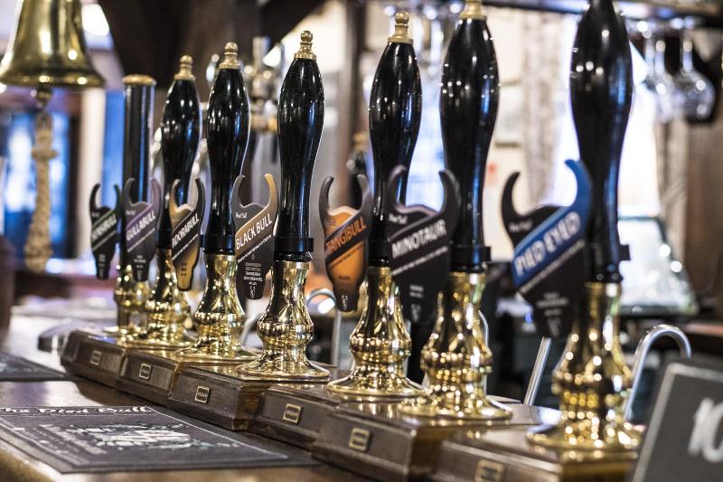 The Pied Bull - Bar