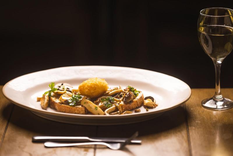 The Pied Bull - Restoran