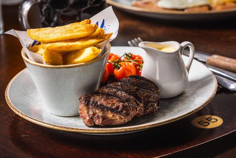 The Pied Bull - Restoran