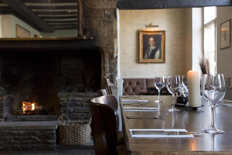 Red Lion - B&B - Restoran