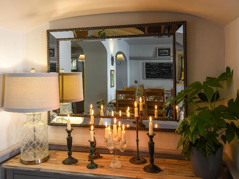 The Feathers Hotel - Genel