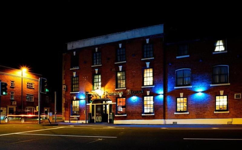 Three Queens Hotel - Genel
