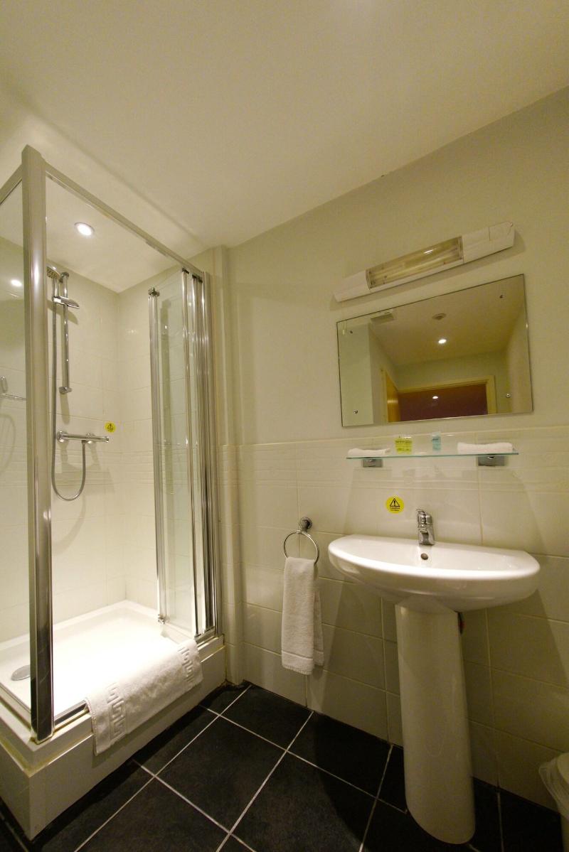 Three Queens Hotel - Oda