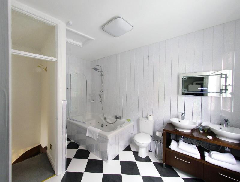 Three Queens Hotel - Oda