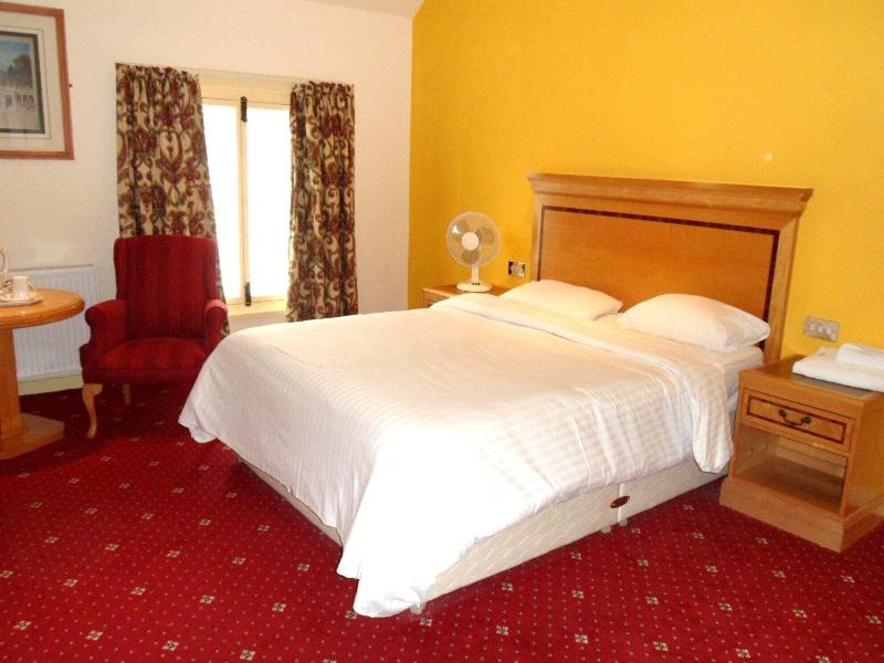 Three Queens Hotel - Oda