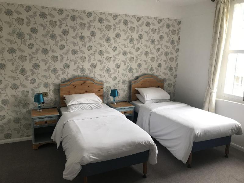 Three Queens Hotel - Oda