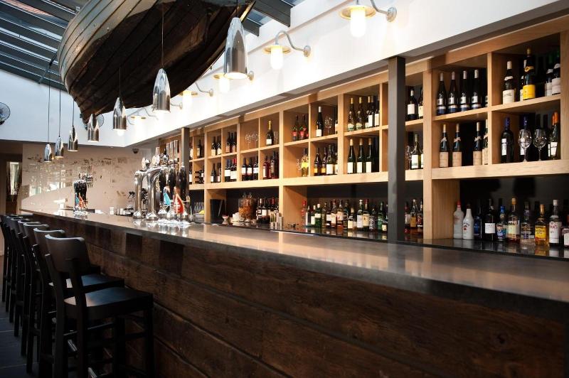 The Crown Hotel - Bar