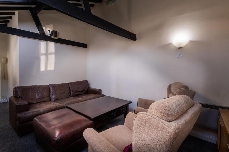 The George Hotel - Bar