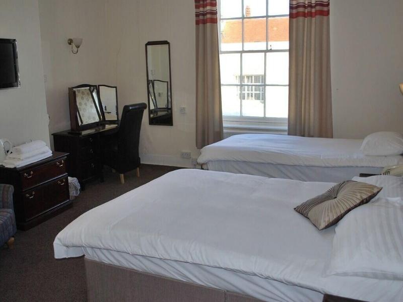 The George Hotel - Genel