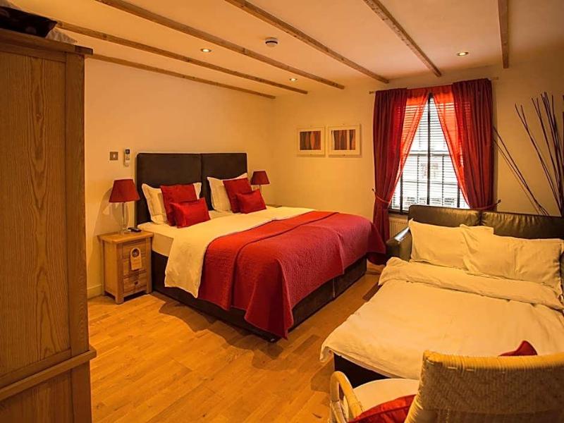 Bath House Hotel - Genel