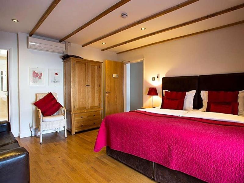 Bath House Hotel - Genel