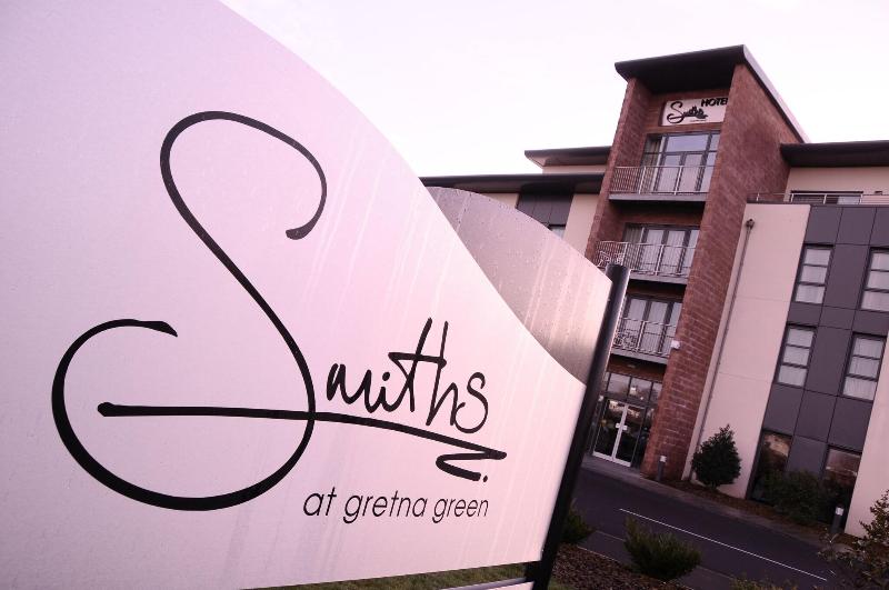 Smiths At Gretna Green - Genel