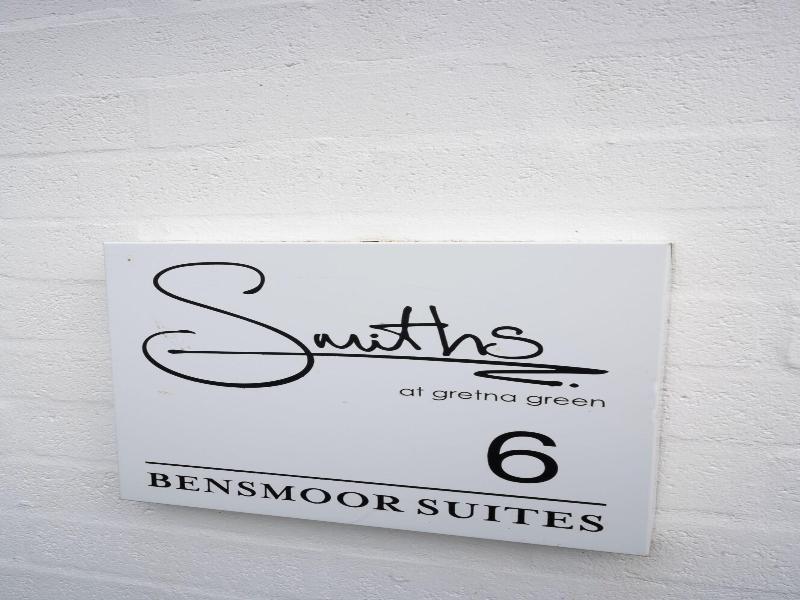 Smiths At Gretna Green - Oda