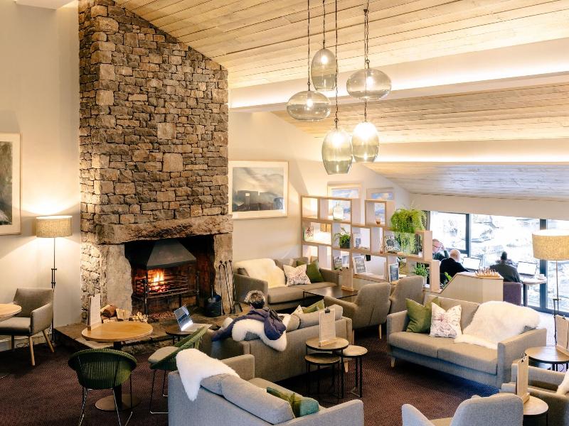 Tebay Services Hotel - Lobi