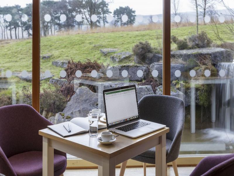 Tebay Services Hotel - Lobi