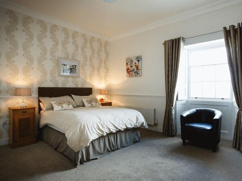 Portclew House - Genel