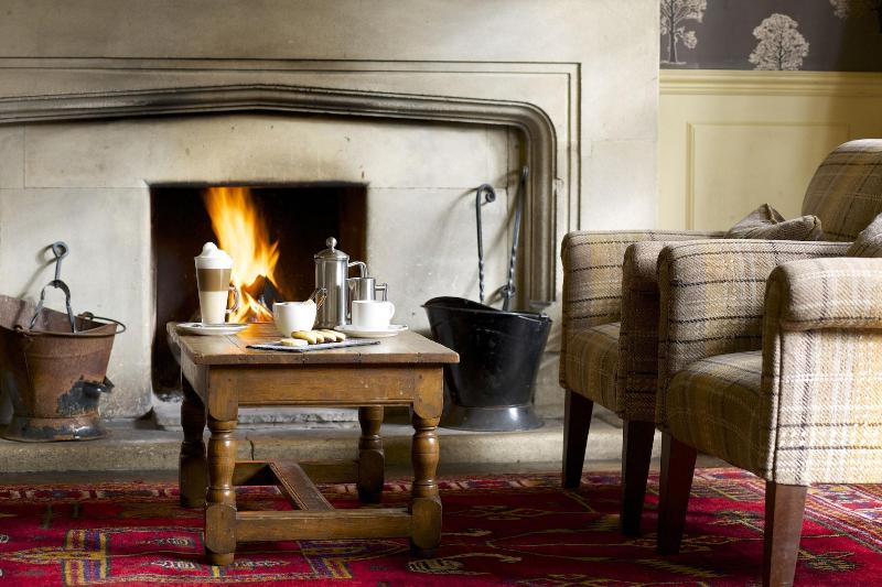 Hare And Hounds Hotel - Lobi