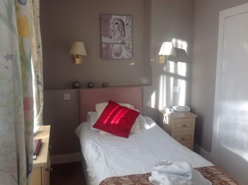 George Hotel - Oda