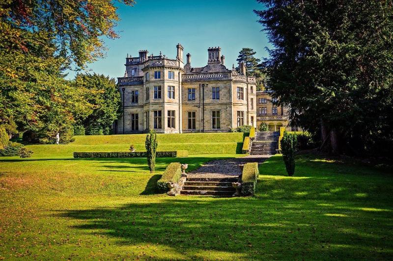 Pale Hall Hotel - Genel