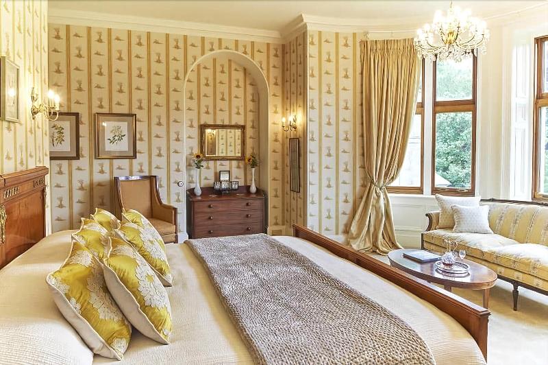 Pale Hall Hotel - Oda