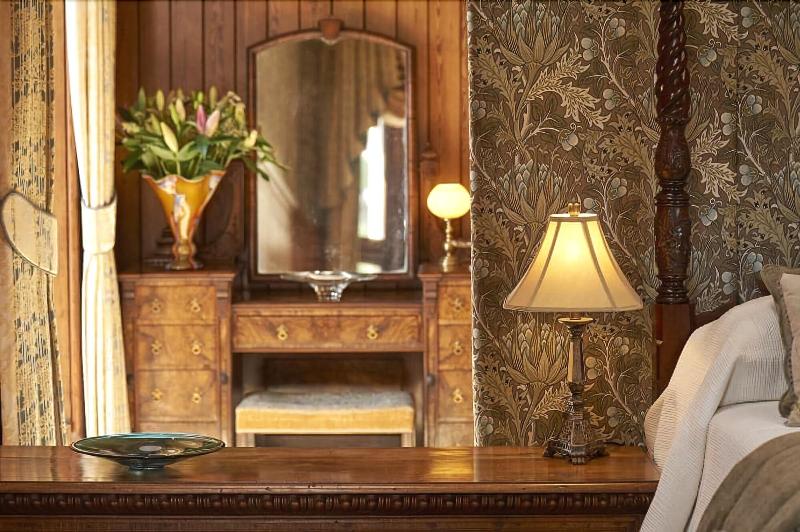 Pale Hall Hotel - Oda