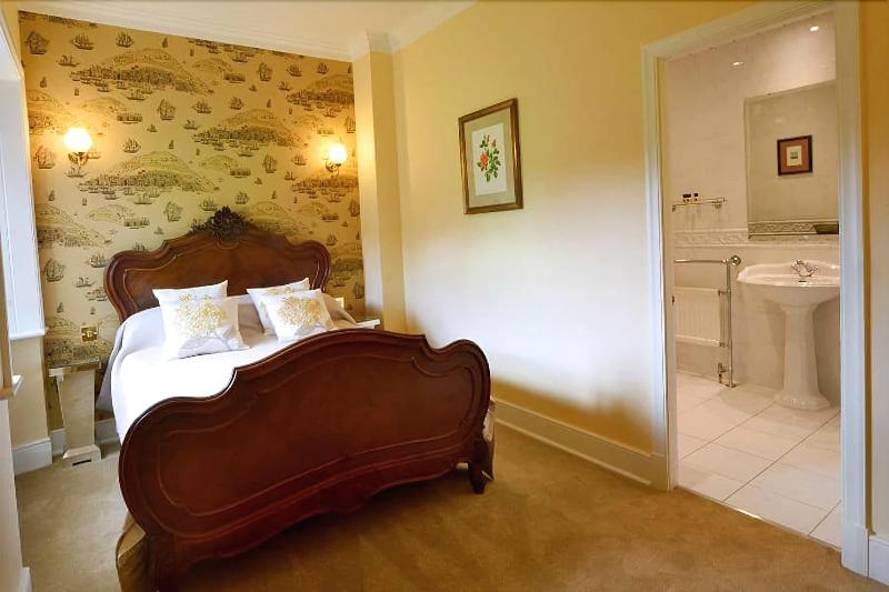 Pale Hall Hotel - Oda