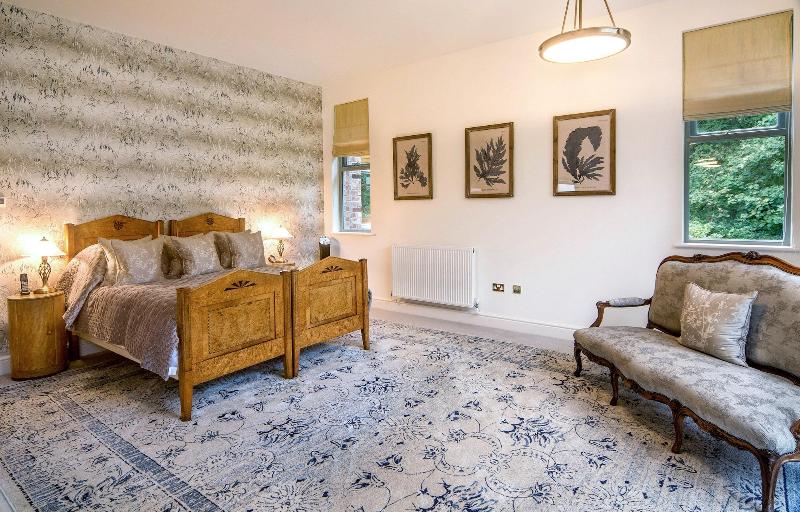 Pale Hall Hotel - Oda