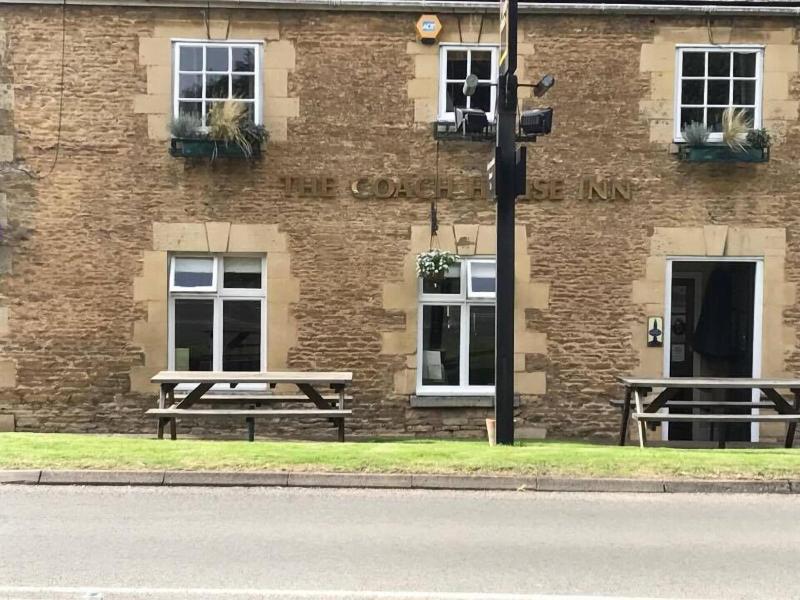 The Coach House Inn - Genel