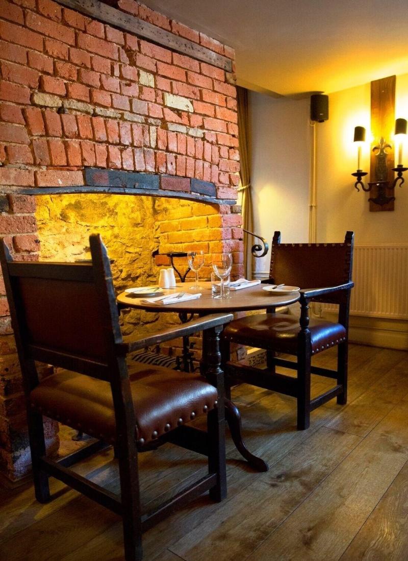 Queens Head Inn - Bar