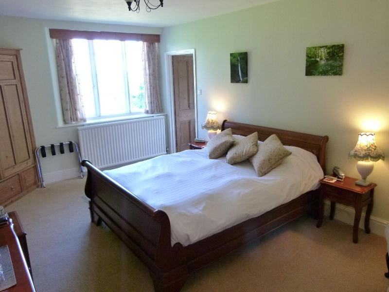 Collaven Manor Hotel - Oda