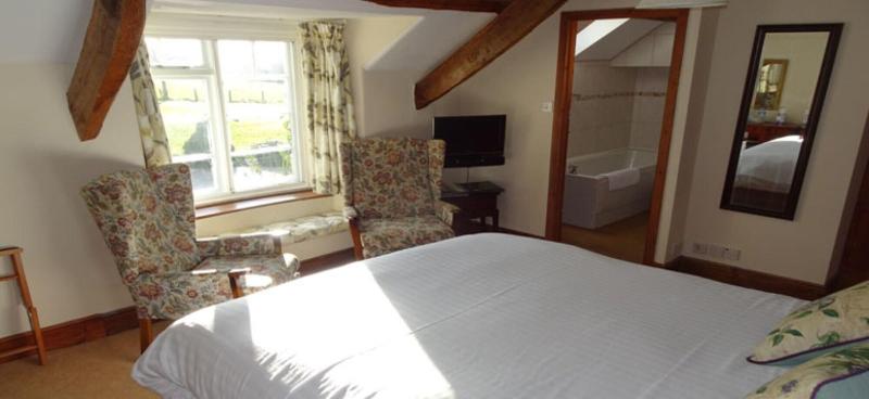 Collaven Manor Hotel - Oda