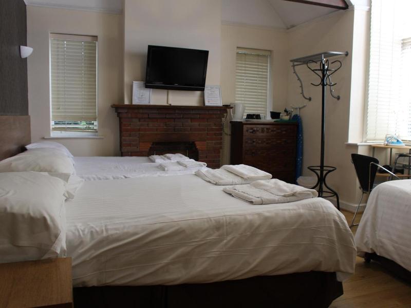 Debden Guest House - Oda