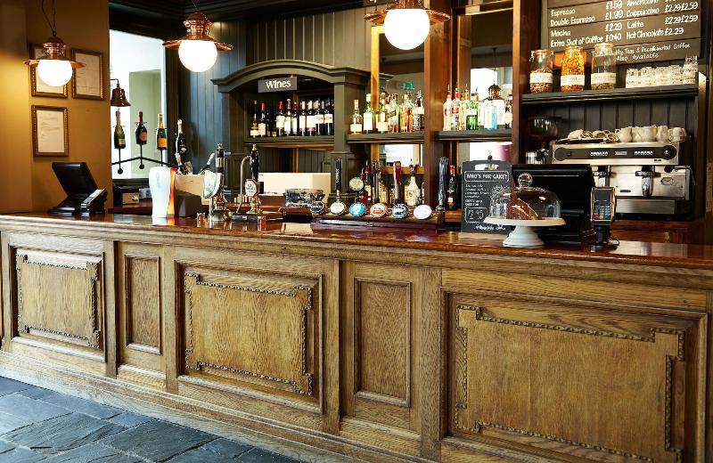 The Manor Hotel By Greene King Inns - Bar