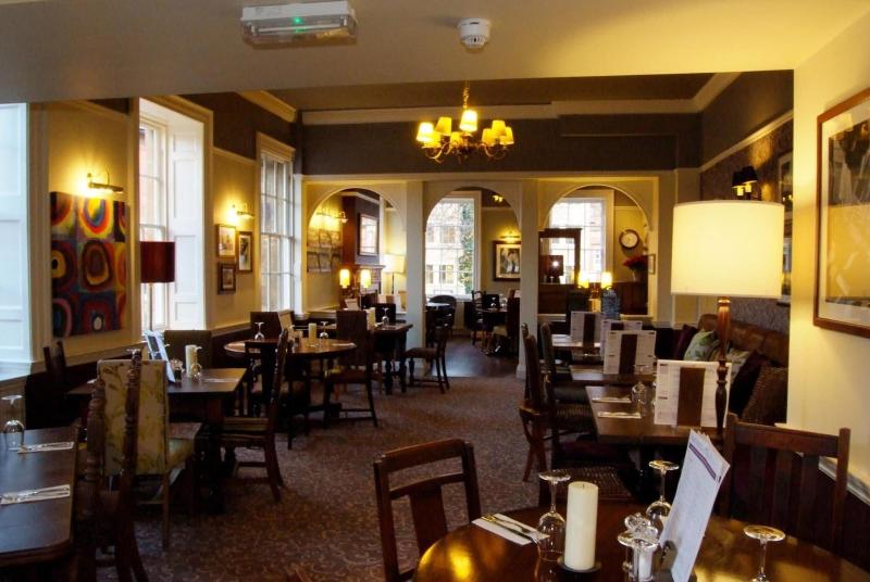 The Manor Hotel By Greene King Inns - Restoran