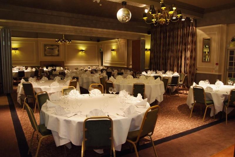 The Manor Hotel By Greene King Inns - Restoran