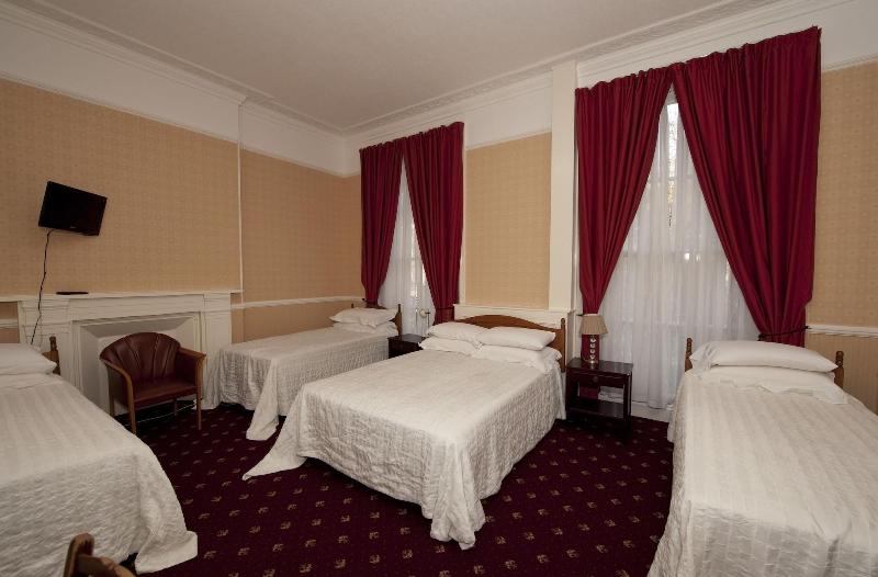 Balmoral House Hotel - Oda