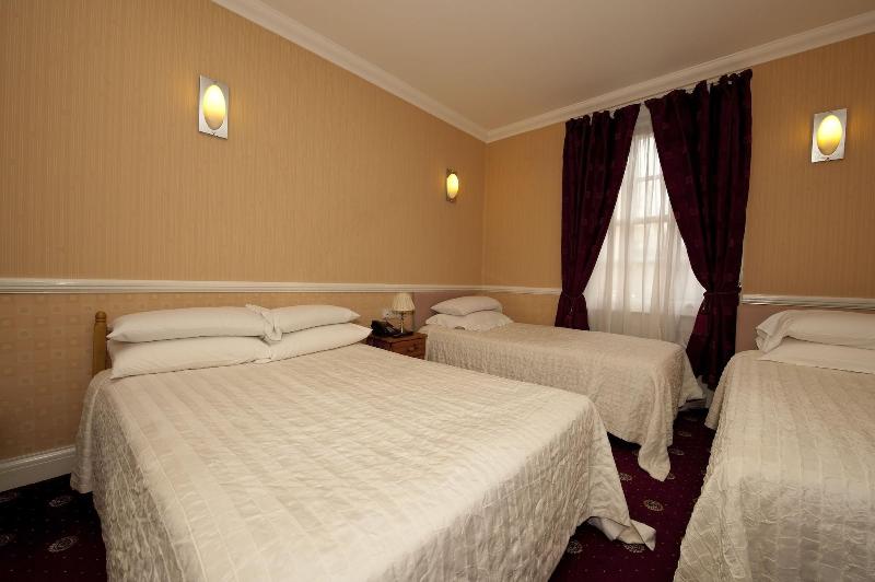 Balmoral House Hotel - Oda