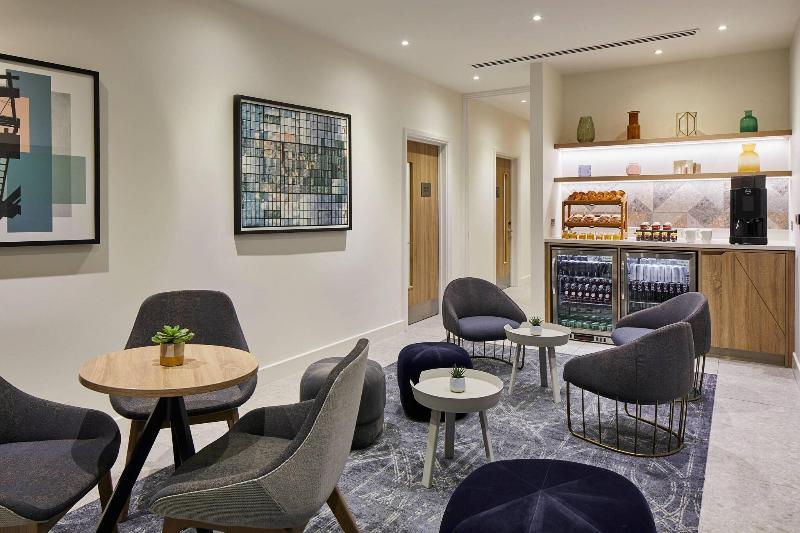 Courtyard By Marriott London City Airport - Toplantı