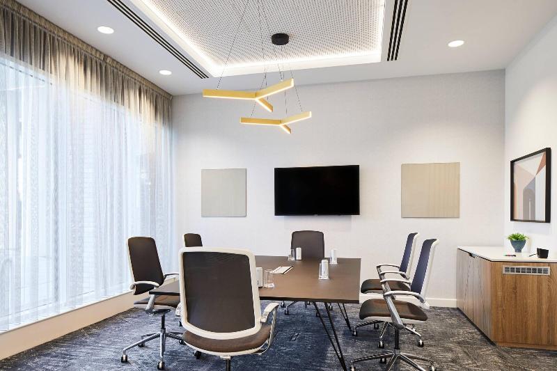 Courtyard By Marriott London City Airport - Toplantı