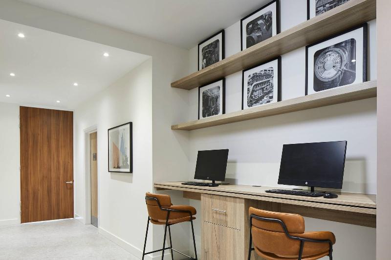 Courtyard By Marriott London City Airport - Toplantı