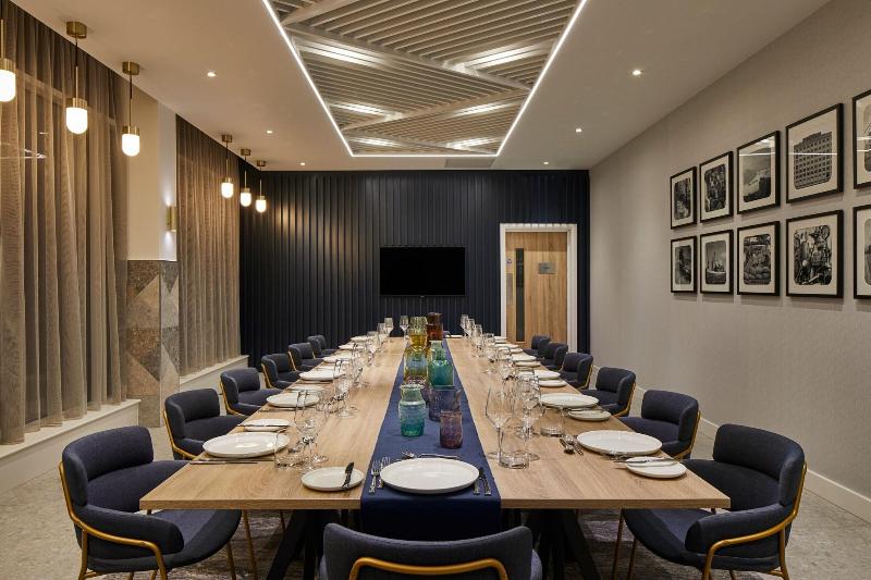 Courtyard By Marriott London City Airport - Toplantı
