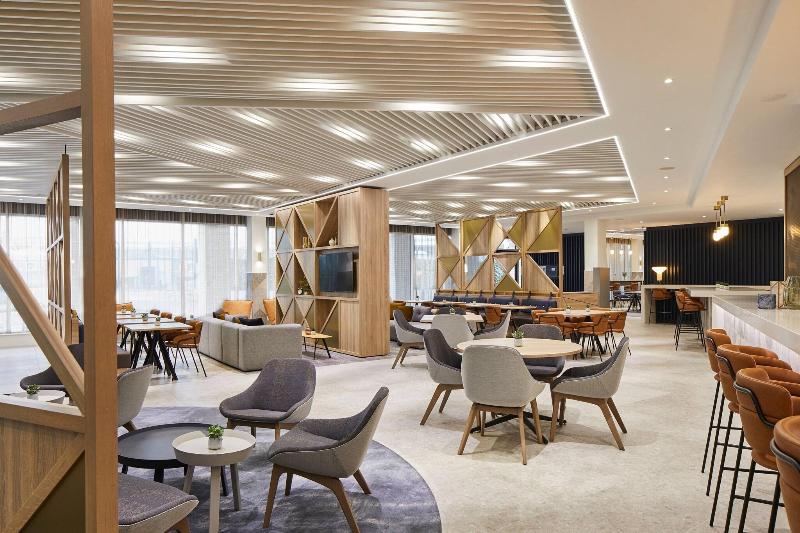 Courtyard By Marriott London City Airport - Restoran