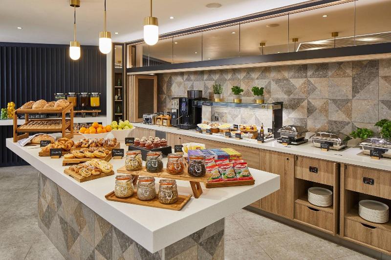 Courtyard By Marriott London City Airport - Restoran